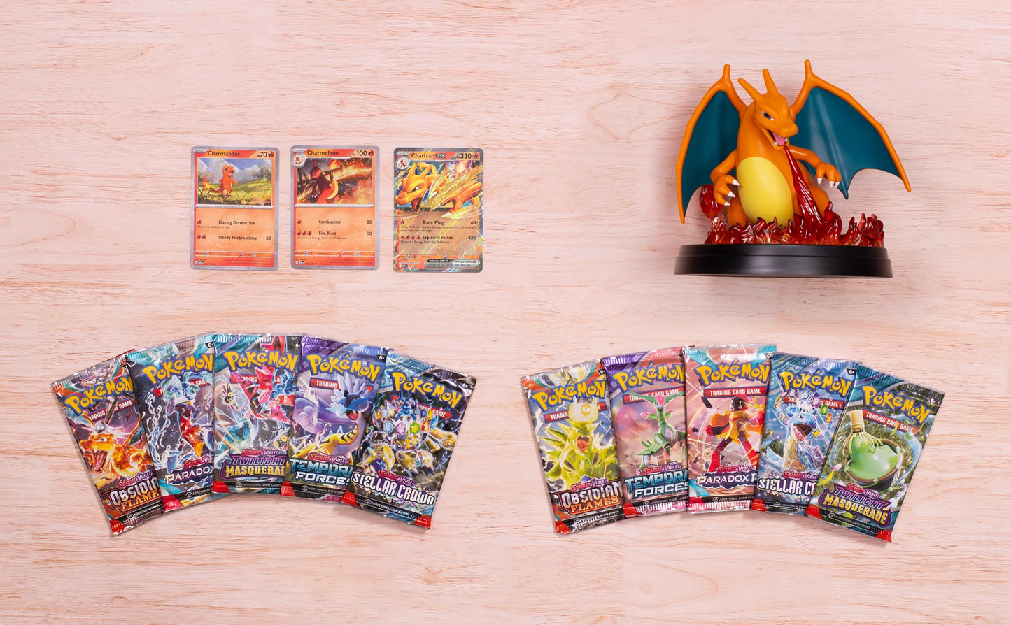 TCG: Charizard ex Super-Premium Collection (3 Foil Promo Cards, 1 Card-Display Figure & 10 Booster Packs)